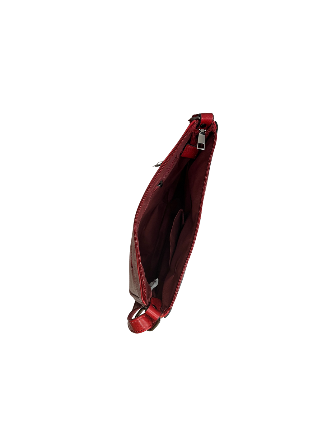 Dámská červená crossbody s klopnou zdobenou ražením