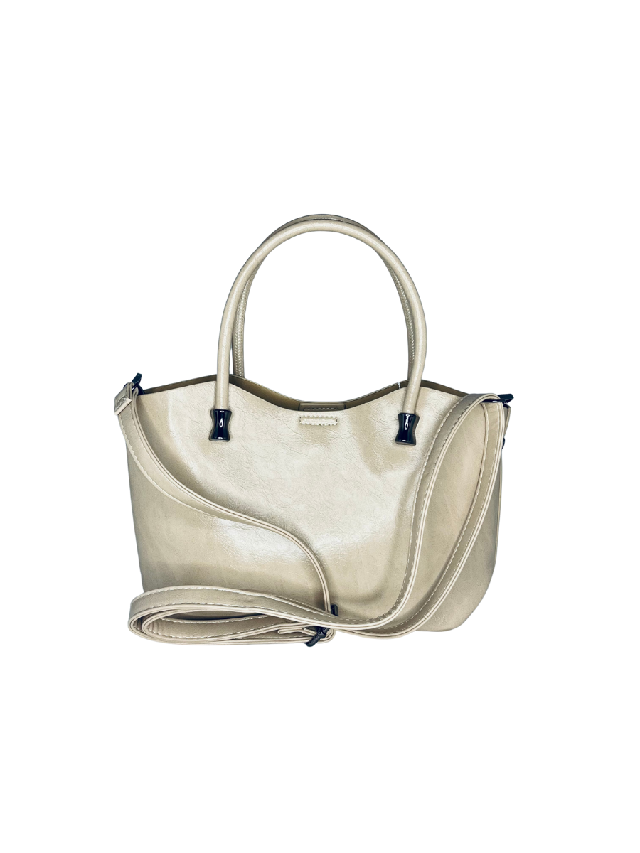 Malá dámská kabelka s přívěskem