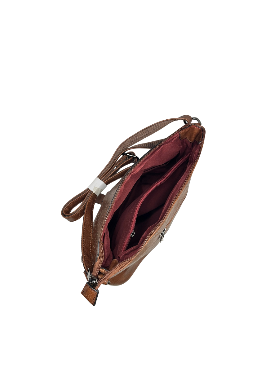 Dámská crossbody kabelka s klopnou a vyráženým vzorem